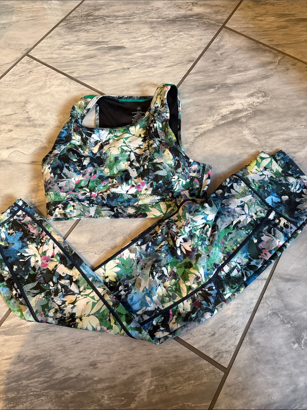 Sweaty Betty Green & Blue Floral Print Leggings and Sports Bra Set